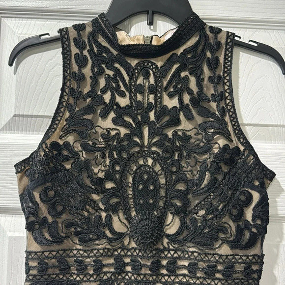 Parker Dress - Picture 6 of 12